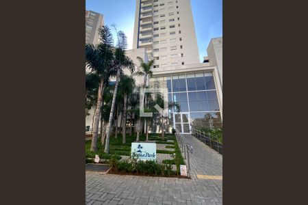 Apartamento à venda com 53m², 1 quarto e 2 vagasFachada