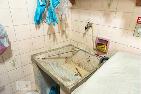 Casa à venda com 100m², 3 quartos e 1 vagaLavanderia