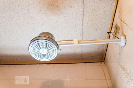 Casa à venda com 100m², 3 quartos e 1 vagaChuveiro