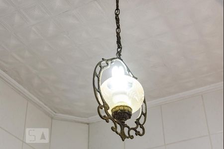 Casa à venda com 100m², 3 quartos e 1 vagaLustre