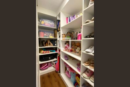 Apartamento para alugar com 150m², 4 quartos e 3 vagasRoupeiro