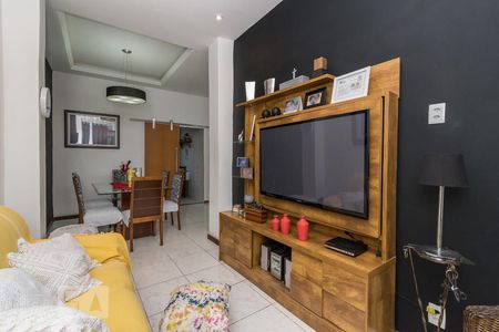 Sala de casa de condomínio para alugar com 3 quartos, 372m² em Ramos, Rio de Janeiro