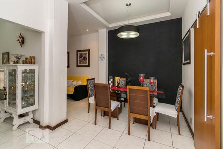 Sala de casa de condomínio para alugar com 3 quartos, 372m² em Ramos, Rio de Janeiro