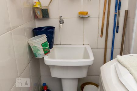 Casa de condomínio para alugar com 372m², 3 quartos e 1 vagaÁrea de serviço 1 (térreo)