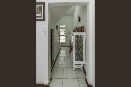 Sala - Hall da entrada de casa de condomínio para alugar com 3 quartos, 372m² em Ramos, Rio de Janeiro