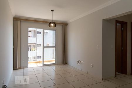 Apartamento para alugar com 75m², 2 quartos e 1 vagaSala