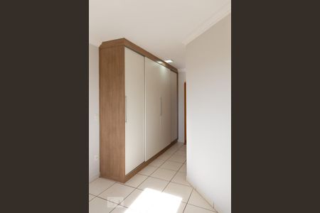 Apartamento para alugar com 75m², 2 quartos e 1 vagaSuíte