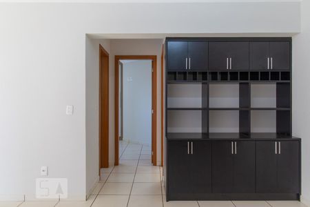 Apartamento para alugar com 75m², 2 quartos e 1 vagaSala