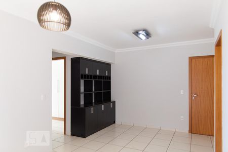 Apartamento para alugar com 75m², 2 quartos e 1 vagaSala