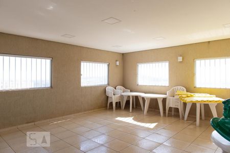 Apartamento para alugar com 75m², 2 quartos e 1 vagaÁrea comum - Salão de festas