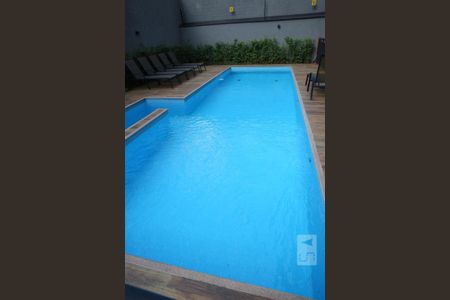 Studio à venda com 31m², 1 quarto e sem vagaÁrea comum - Piscina