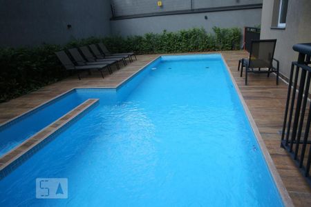 Studio à venda com 31m², 1 quarto e sem vagaÁrea comum - Piscina