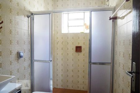 Casa à venda com 100m², 3 quartos e 2 vagas Casa à venda com 100m², 3 quartos e 2 vagasBanheiro piso Térreo