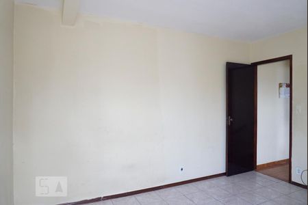 Casa à venda com 100m², 3 quartos e 2 vagas Casa à venda com 100m², 3 quartos e 2 vagasQuarto 1
