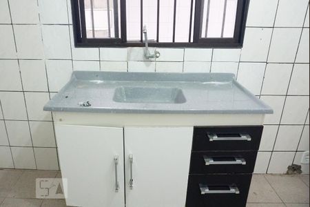 Casa à venda com 100m², 3 quartos e 2 vagas Casa à venda com 100m², 3 quartos e 2 vagasCozinha