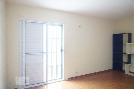 Casa à venda com 100m², 3 quartos e 2 vagas Casa à venda com 100m², 3 quartos e 2 vagasQuarto 2