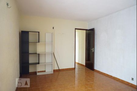 Casa à venda com 100m², 3 quartos e 2 vagas Casa à venda com 100m², 3 quartos e 2 vagasQuarto 2