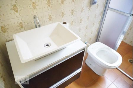 Casa à venda com 100m², 3 quartos e 2 vagas Casa à venda com 100m², 3 quartos e 2 vagasBanheiro piso Térreo