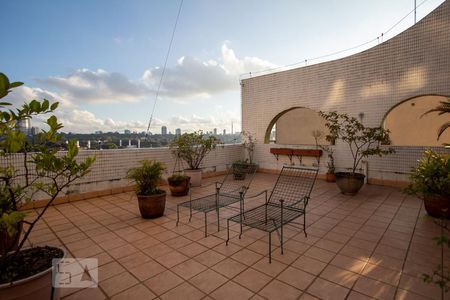 Apartamento para alugar com 44m², 1 quarto e sem vaga Apartamento para alugar com 44m², 1 quarto e sem vagaTerraço