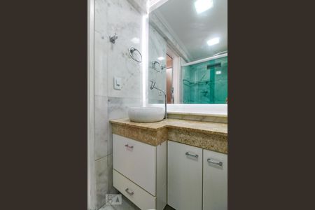 Apartamento para alugar com 90m², 3 quartos e 2 vagas Apartamento para alugar com 90m², 3 quartos e 2 vagasBanheiro Social