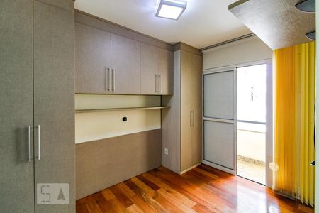 Apartamento para alugar com 90m², 3 quartos e 2 vagas Apartamento para alugar com 90m², 3 quartos e 2 vagasSuíte