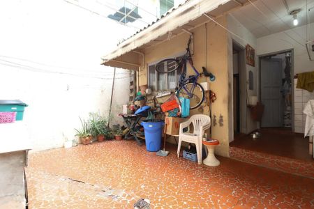 Casa à venda com 125m², 2 quartos e 1 vagaQuintal