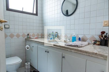 Apartamento à venda com 164m², 3 quartos e 3 vagasBanheiro da suíte