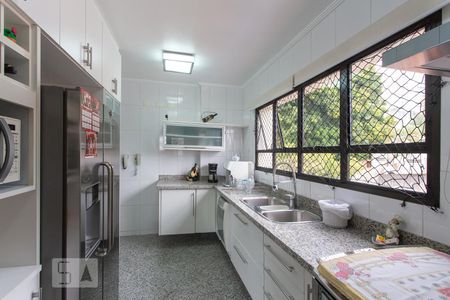 Apartamento à venda com 200m², 4 quartos e 3 vagasCozinha