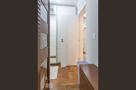 Apartamento à venda com 200m², 4 quartos e 3 vagasQuarto Suite 2 - Corredor