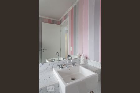 Apartamento à venda com 200m², 4 quartos e 3 vagasBanheiro