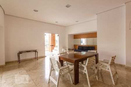 Apartamento à venda com 200m², 4 quartos e 3 vagasÁrea comum - Salão de festas