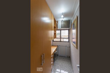 Apartamento à venda com 200m², 4 quartos e 3 vagasEscritório
