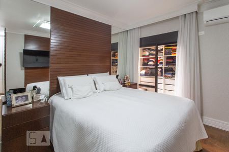 Apartamento à venda com 200m², 4 quartos e 3 vagasQuarto Suite 2
