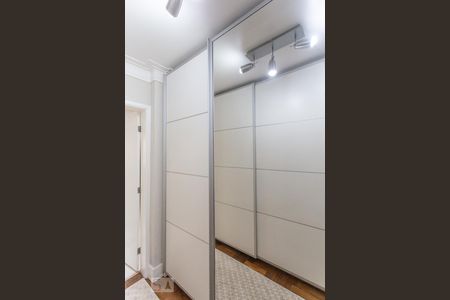 Apartamento à venda com 200m², 4 quartos e 3 vagasQuarto Suite 2 - Corredor