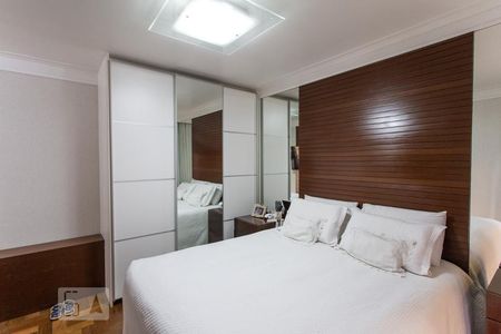 Apartamento à venda com 200m², 4 quartos e 3 vagasQuarto Suite 2