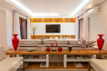 Sala de Estar de apartamento à venda com 4 quartos, 200m² em Aclimação, São Paulo