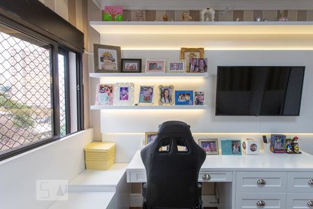 Apartamento à venda com 200m², 4 quartos e 3 vagasQuarto 4