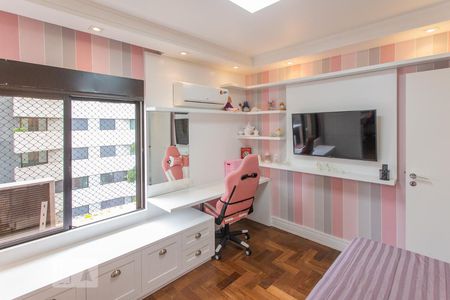 Apartamento à venda com 200m², 4 quartos e 3 vagasQuarto 3