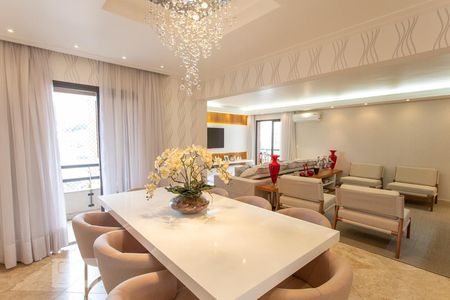Apartamento à venda com 200m², 4 quartos e 3 vagasSala de Jantar