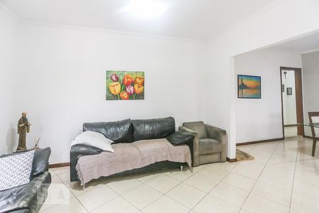 Sala de Estar de casa à venda com 3 quartos, 177m² em Santo Antônio, Osasco