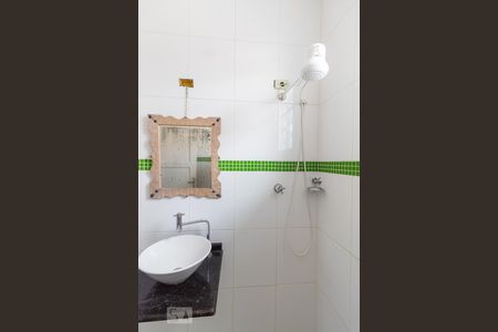 Casa à venda com 108m², 2 quartos e 3 vagasBanheiro 