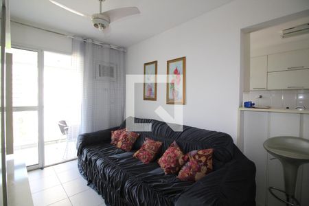 Sala de apartamento para alugar com 2 quartos, 63m² em Camorim, Rio de Janeiro