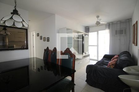 Sala de apartamento para alugar com 2 quartos, 63m² em Camorim, Rio de Janeiro