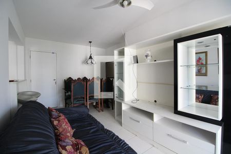 Sala de apartamento para alugar com 2 quartos, 63m² em Camorim, Rio de Janeiro