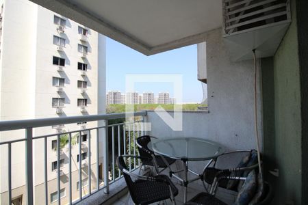 Sala - Varanda de apartamento para alugar com 2 quartos, 63m² em Camorim, Rio de Janeiro