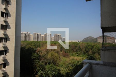 Sala - Vista de apartamento para alugar com 2 quartos, 63m² em Camorim, Rio de Janeiro