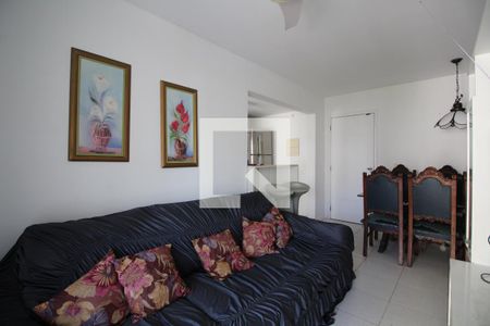 Sala de apartamento para alugar com 2 quartos, 63m² em Camorim, Rio de Janeiro