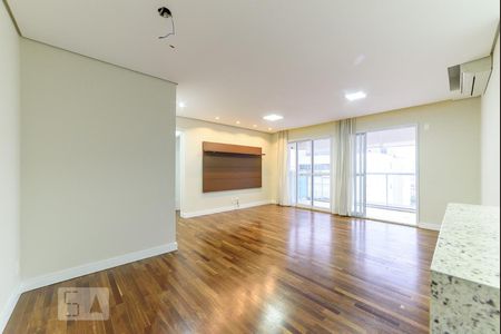 Sala de apartamento à venda com 2 quartos, 81m² em Cerâmica, São Caetano do Sul