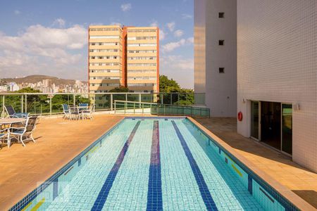 Apartamento à venda com 28m², 1 quarto e sem vagaPiscina