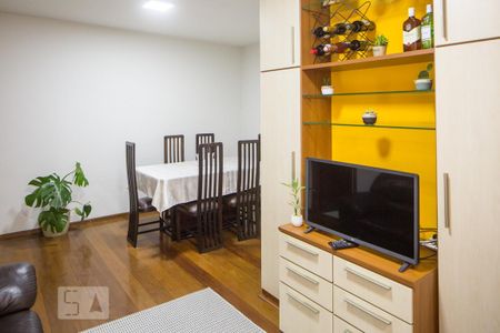 Sala de apartamento para alugar com 2 quartos, 70m² em Lourdes, Belo Horizonte